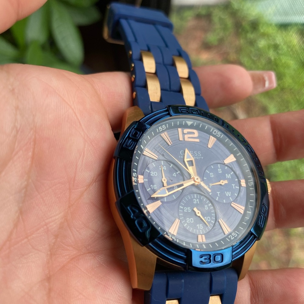 Guess Watch - Picture 3 of 3